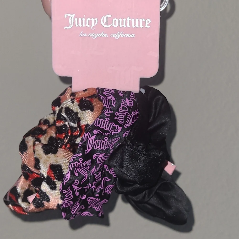 💕NWT Juicy Couture Scrunchie Set💕